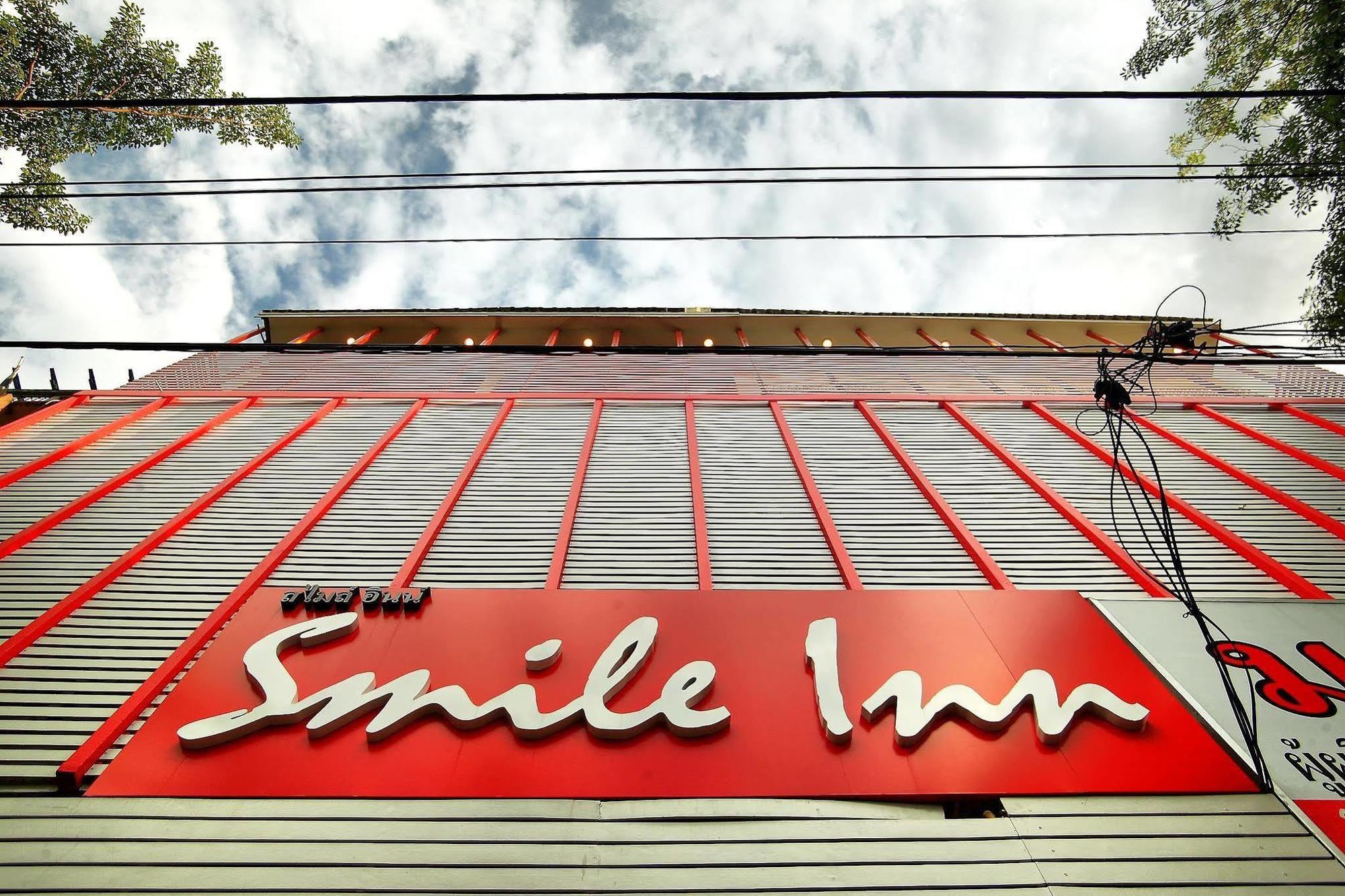 Smile Inn Bangkok Buitenkant foto